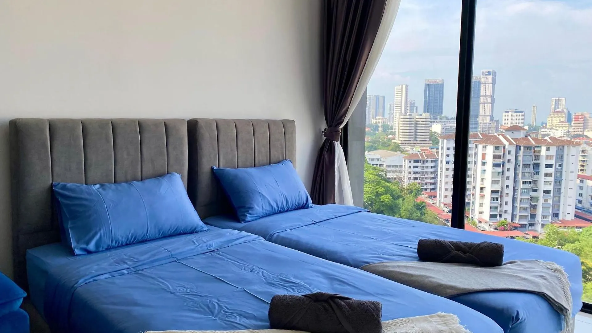 Beacon Executive Suite By Staycation Homestay George Town