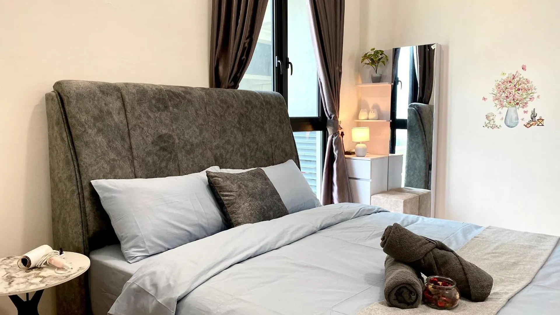 Apartment Beacon Executive Suite By Staycation Homestay George Town