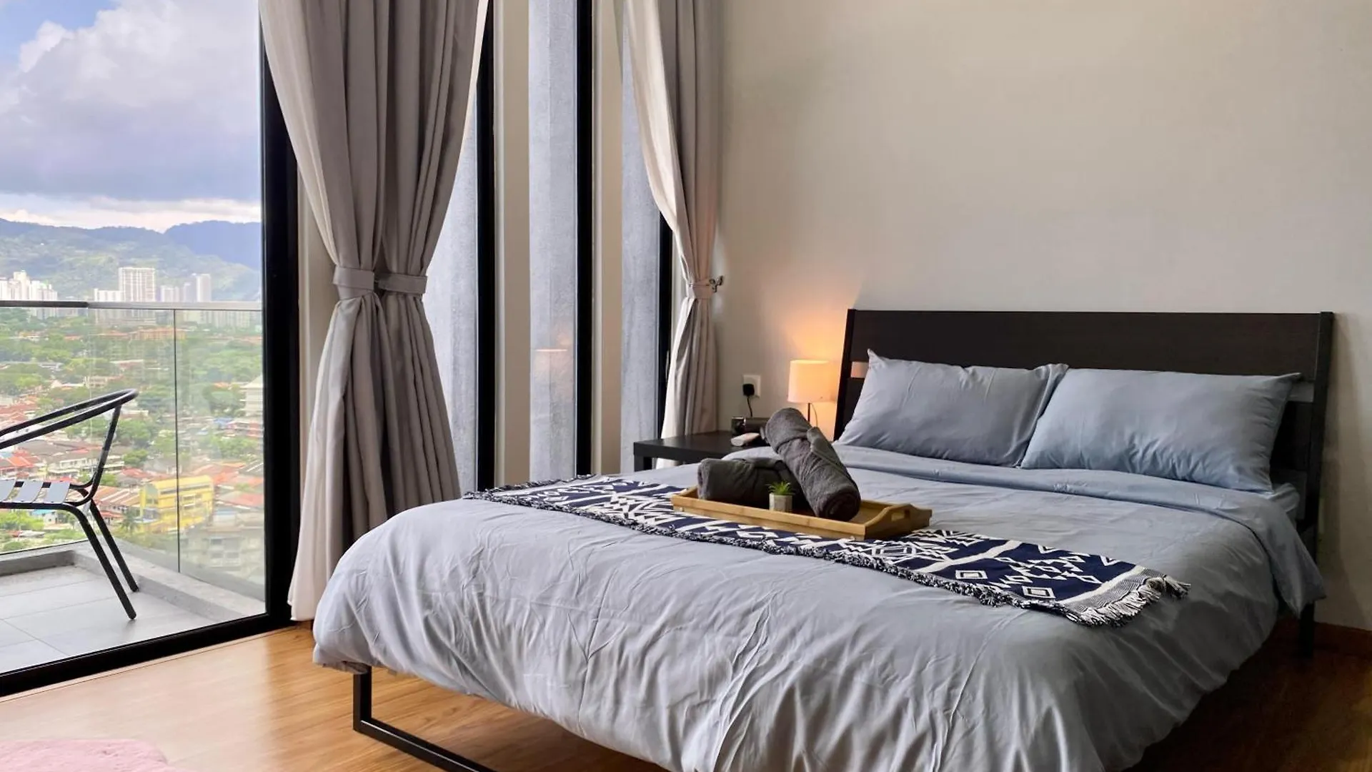 Beacon Executive Suite By Staycation Homestay 乔治敦