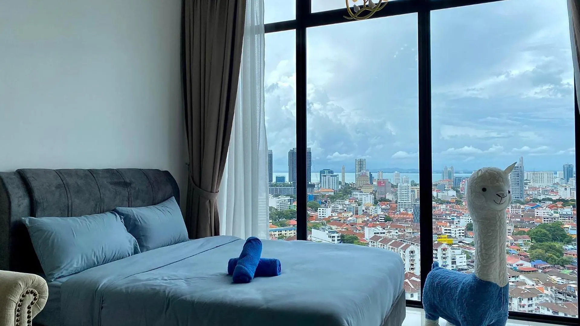 Apartment Beacon Executive Suite By Staycation Homestay George Town Malaysia